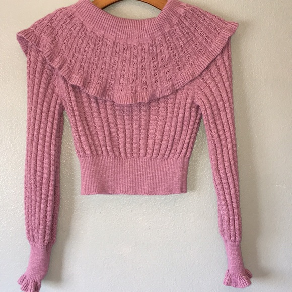 Victoria’s Boutique sweater - Picture 3 of 5